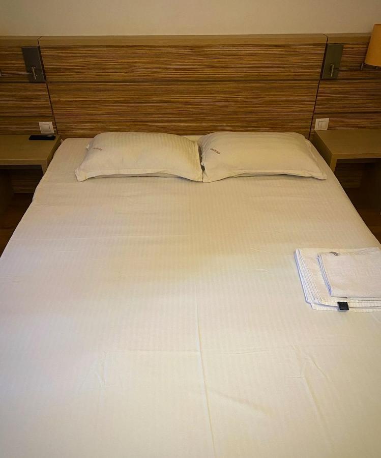 Dmt Apartament Rin Grand Bucureşti Ngoại thất bức ảnh